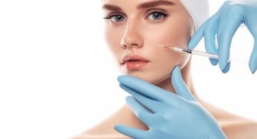 woman-having-facial-injections-072143226-16x9_0